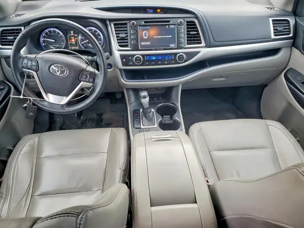 5TDJKRFH3GS347555 2016 TOYOTA HIGHLANDER - Image 8