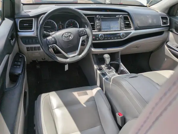 5TDJKRFH3GS348995 2016 TOYOTA HIGHLANDER - Image 8