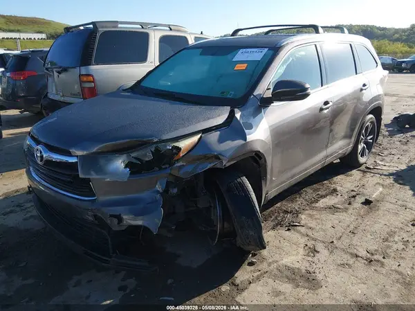 5TDJKRFH3GS355946 2016 TOYOTA HIGHLANDER - Image 2