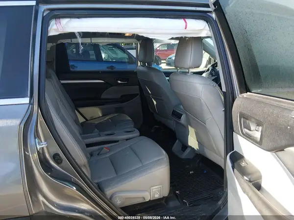 5TDJKRFH3GS355946 2016 TOYOTA HIGHLANDER - Image 8