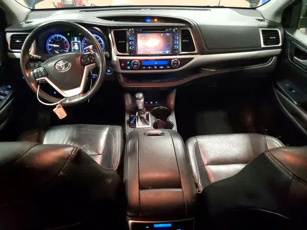 5TDJKRFH3GS500659 2016 TOYOTA HIGHLANDER - Image 8