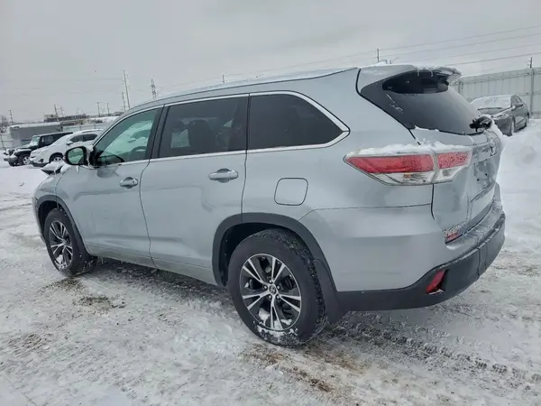 5TDJKRFH3GS500662 2016 TOYOTA HIGHLANDER - Image 2