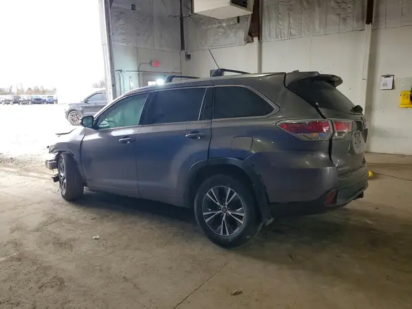 5TDJKRFH3GS504713 2016 TOYOTA HIGHLANDER - Image 2