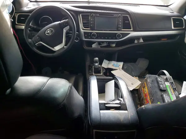 5TDJKRFH3GS504713 2016 TOYOTA HIGHLANDER - Image 8