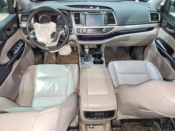 5TDJKRFH3GS506221 2016 TOYOTA HIGHLANDER - Image 8