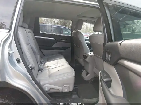 5TDJKRFH4GS226341 2016 TOYOTA HIGHLANDER - Image 8