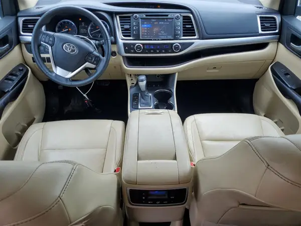 5TDJKRFH4GS226632 2016 TOYOTA HIGHLANDER - Image 8