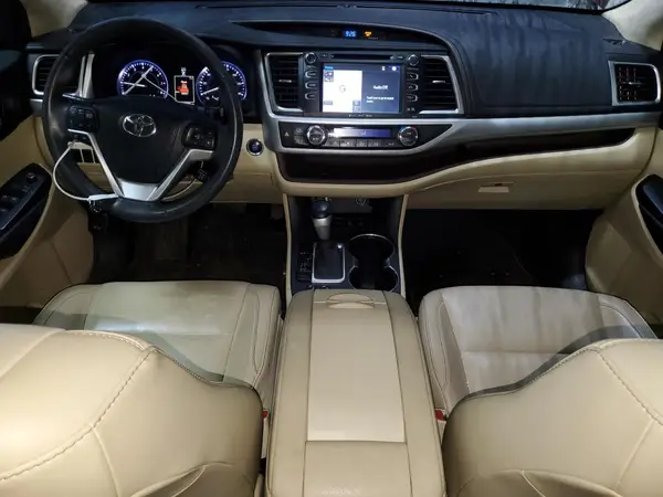 5TDJKRFH4GS227313 2016 TOYOTA HIGHLANDER - Image 8