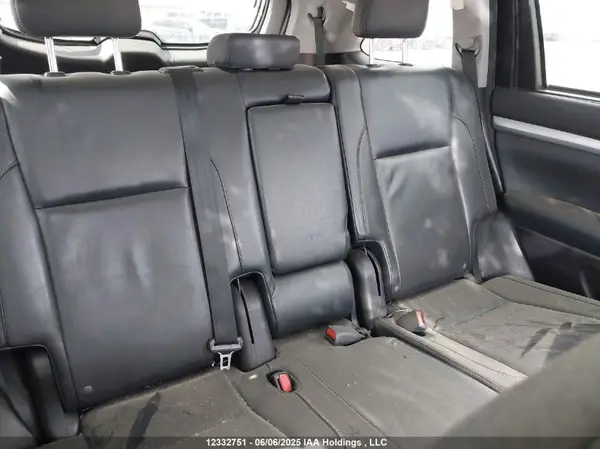 5TDJKRFH4GS230681 2016 TOYOTA HIGHLANDER - Image 8