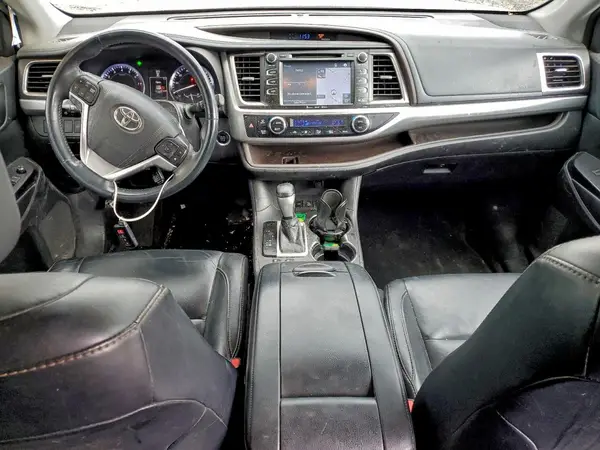 5TDJKRFH4GS233046 2016 TOYOTA HIGHLANDER - Image 8