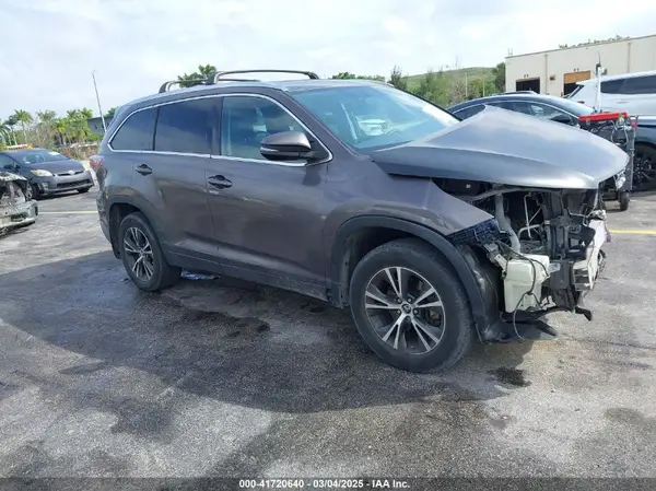 5TDJKRFH4GS238537 2016 TOYOTA HIGHLANDER - Image 1