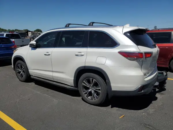 5TDJKRFH4GS246928 2016 TOYOTA HIGHLANDER - Image 2