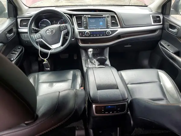 5TDJKRFH4GS253779 2016 TOYOTA HIGHLANDER - Image 8