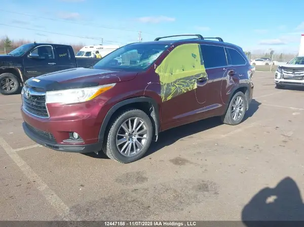 5TDJKRFH4GS260764 2016 TOYOTA HIGHLANDER - Image 2