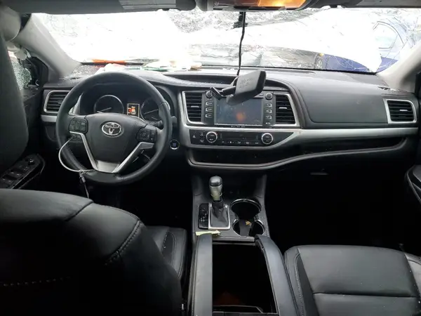 5TDJKRFH4GS268461 2016 TOYOTA HIGHLANDER - Image 8