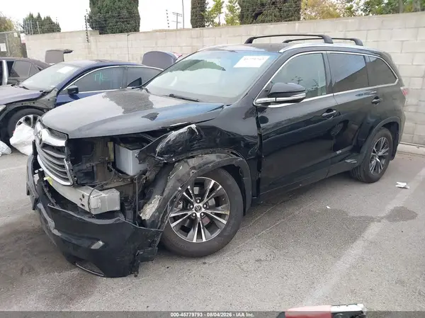 5TDJKRFH4GS274180 2016 TOYOTA HIGHLANDER - Image 2
