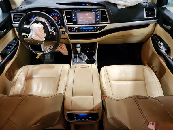 5TDJKRFH4GS276446 2016 TOYOTA HIGHLANDER - Image 8