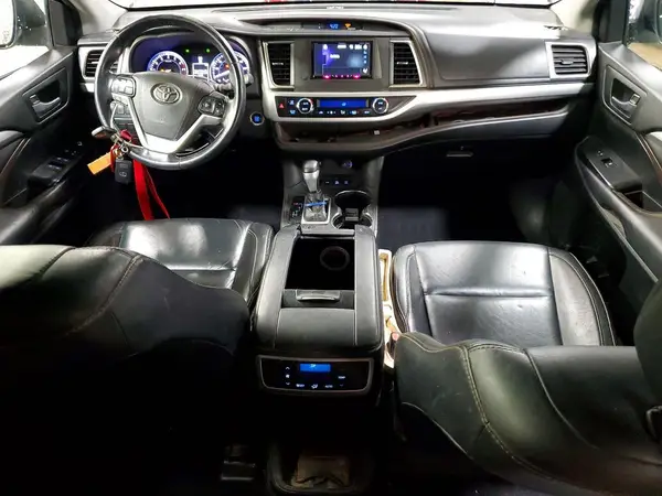 5TDJKRFH4GS276771 2016 TOYOTA HIGHLANDER - Image 8
