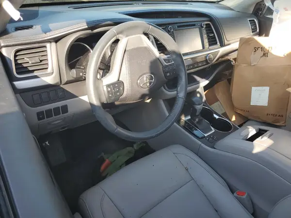 5TDJKRFH4GS277788 2016 TOYOTA HIGHLANDER - Image 8