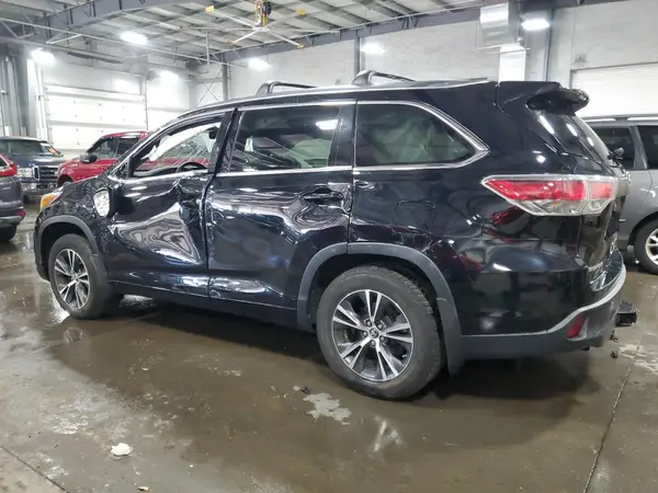 5TDJKRFH4GS279590 2016 TOYOTA HIGHLANDER - Image 2