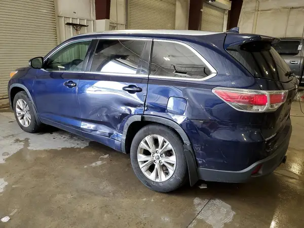 5TDJKRFH4GS292565 2016 TOYOTA HIGHLANDER - Image 2