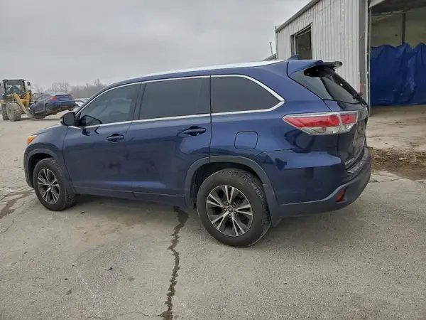 5TDJKRFH4GS292940 2016 TOYOTA HIGHLANDER - Image 2