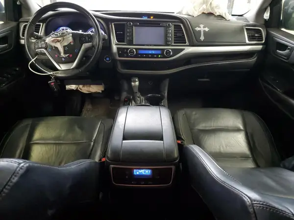 5TDJKRFH4GS297829 2016 TOYOTA HIGHLANDER - Image 8