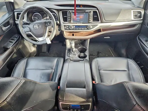 5TDJKRFH4GS299225 2016 TOYOTA HIGHLANDER - Image 8