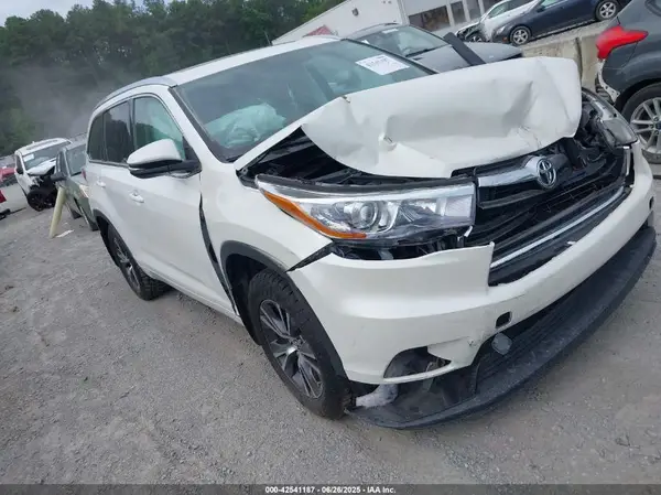 5TDJKRFH4GS306724 2016 TOYOTA HIGHLANDER - Image 1