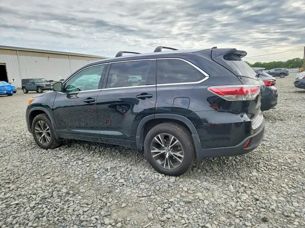 5TDJKRFH4GS311597 2016 TOYOTA HIGHLANDER - Image 2