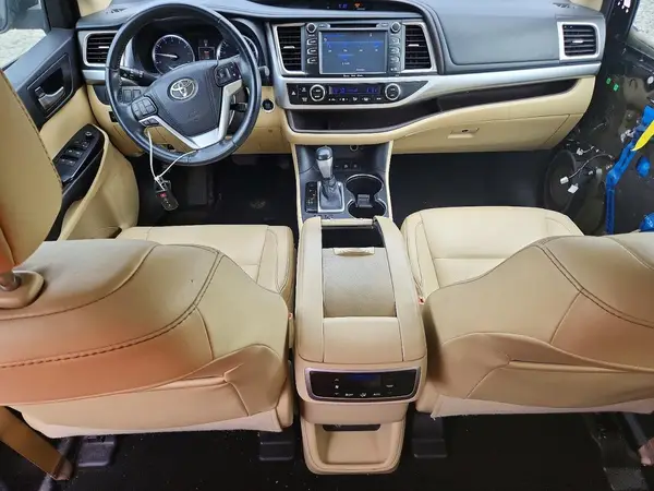 5TDJKRFH4GS311597 2016 TOYOTA HIGHLANDER - Image 8