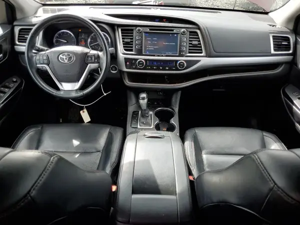 5TDJKRFH4GS315472 2016 TOYOTA HIGHLANDER - Image 8