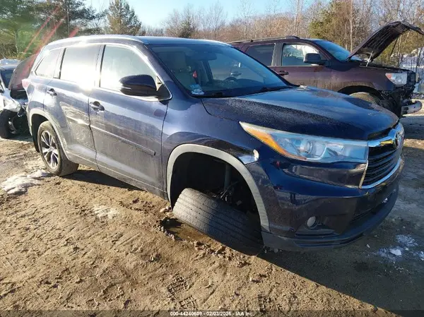 5TDJKRFH4GS316069 2016 TOYOTA HIGHLANDER - Image 1