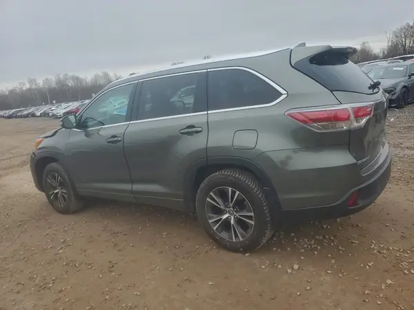 5TDJKRFH4GS317321 2016 TOYOTA HIGHLANDER - Image 2
