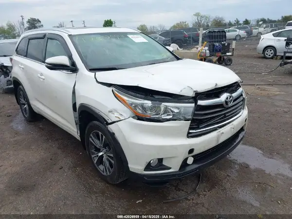 5TDJKRFH4GS323202 2016 TOYOTA HIGHLANDER - Image 1