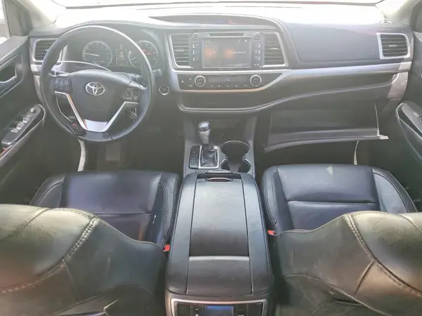5TDJKRFH4GS331137 2016 TOYOTA HIGHLANDER - Image 8