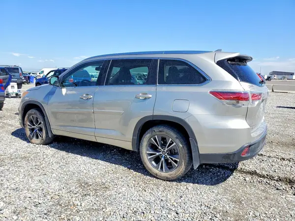 5TDJKRFH4GS338198 2016 TOYOTA HIGHLANDER - Image 2