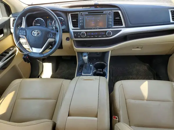5TDJKRFH4GS338198 2016 TOYOTA HIGHLANDER - Image 8