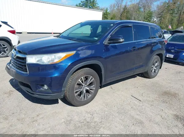 5TDJKRFH4GS345653 2016 TOYOTA HIGHLANDER - Image 2