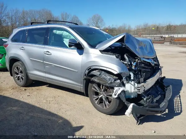 5TDJKRFH4GS347208 2016 TOYOTA HIGHLANDER - Image 1