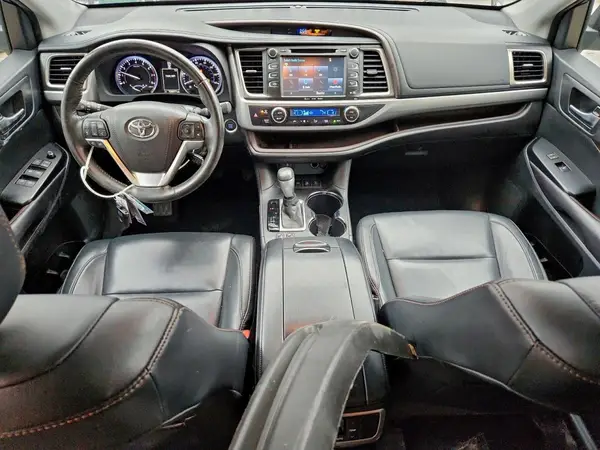 5TDJKRFH4GS354854 2016 TOYOTA HIGHLANDER - Image 8