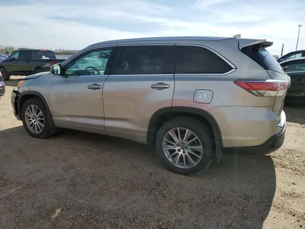 5TDJKRFH4GS501481 2016 TOYOTA HIGHLANDER - Image 2