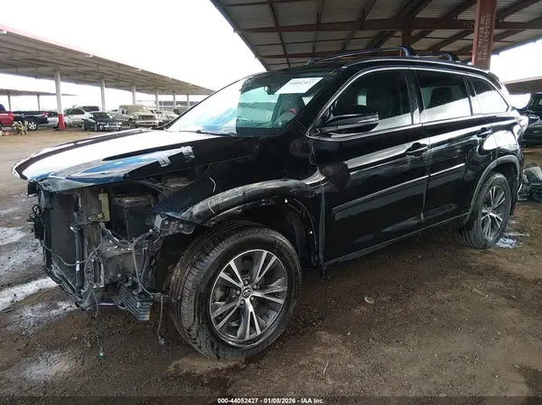 5TDJKRFH4GS502114 2016 TOYOTA HIGHLANDER - Image 2