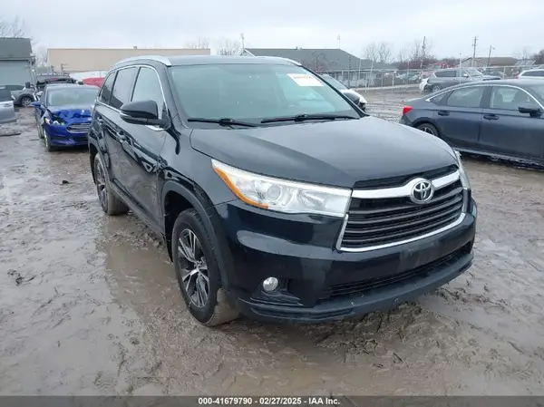 5TDJKRFH5GS235579 2016 TOYOTA HIGHLANDER - Image 1