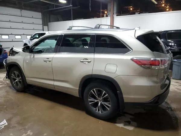 5TDJKRFH5GS239857 2016 TOYOTA HIGHLANDER - Image 2