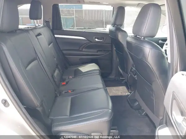 5TDJKRFH5GS258456 2016 TOYOTA HIGHLANDER - Image 8