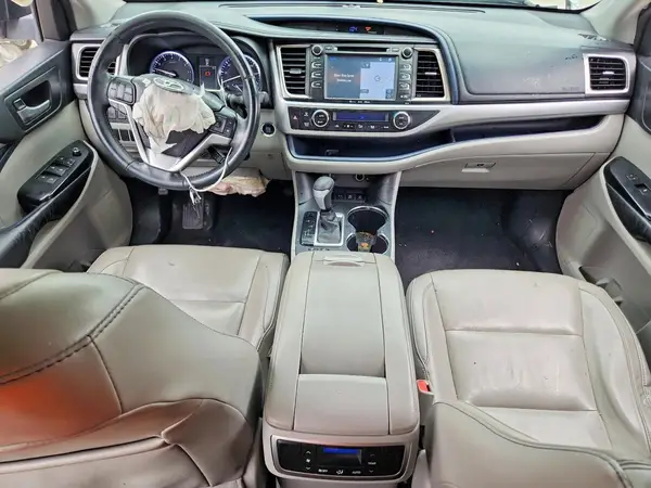 5TDJKRFH5GS261597 2016 TOYOTA HIGHLANDER - Image 8