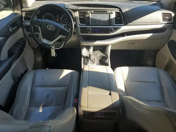 5TDJKRFH5GS266816 2016 TOYOTA HIGHLANDER - Image 8
