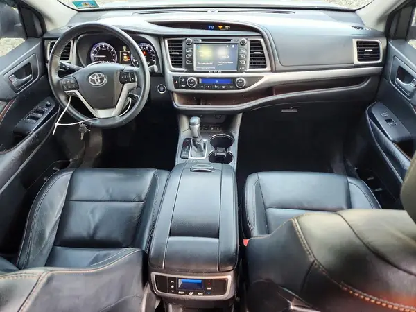 5TDJKRFH5GS280960 2016 TOYOTA HIGHLANDER - Image 8