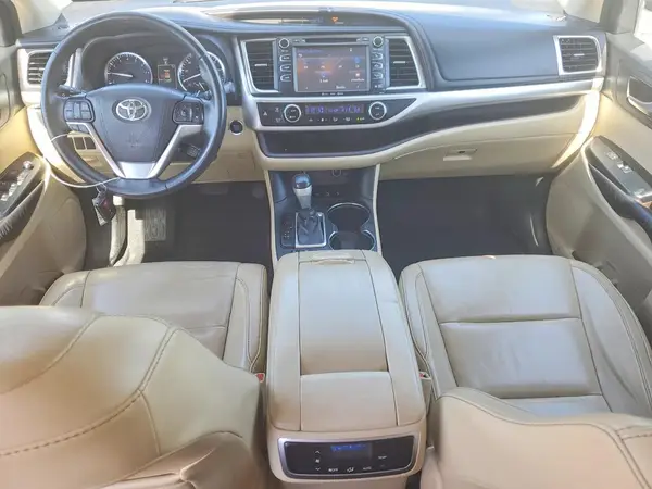 5TDJKRFH5GS283082 2016 TOYOTA HIGHLANDER - Image 8